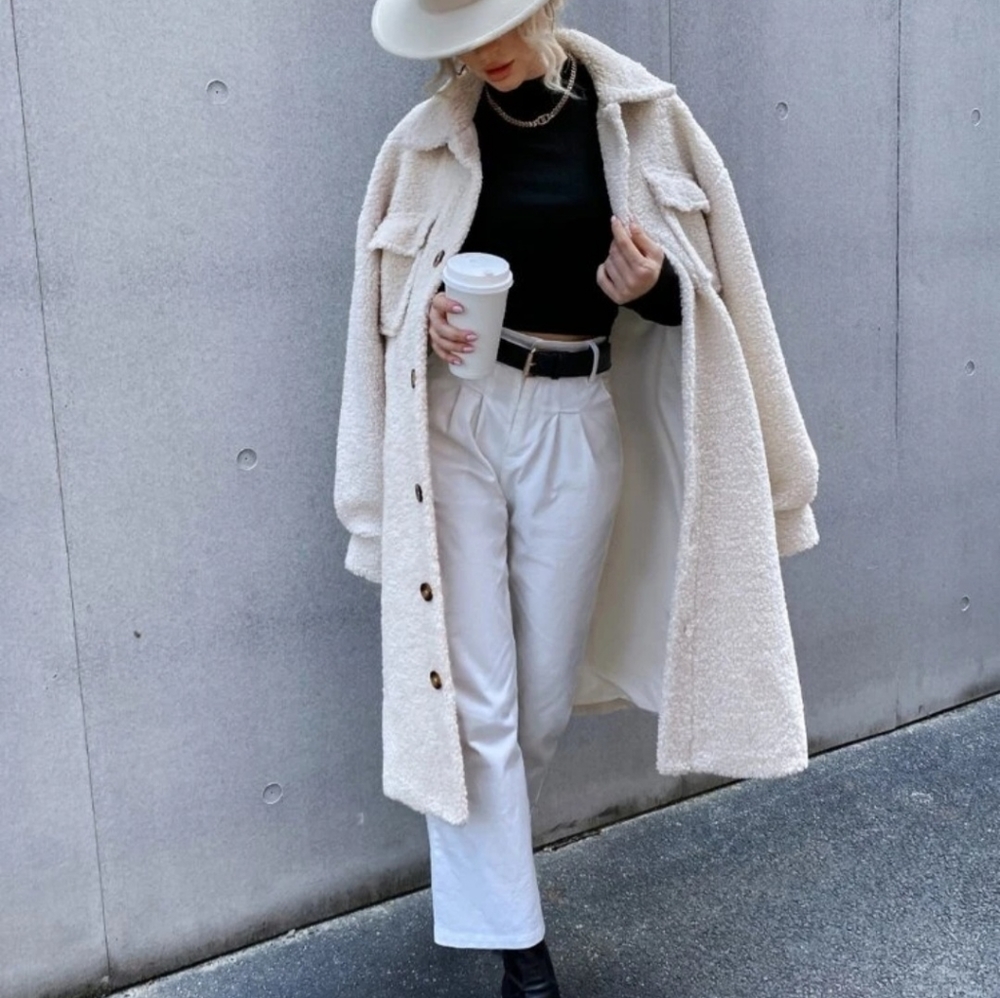 Drop shoulder flap pocket fleece coat